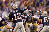 New York Giants and New England Patriots - Super Bowl XLVI - February 5, 2012: Tom Brady Fotografie-Druck von Jeff Roberson