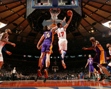 New York Knicks v Los Angeles Lakers, New York, NY, Feb 10: Jeremy Lin, Pau Gasol Fotografisk trykk av Nathaniel S. Butler New York Knicks v Los Angeles Lakers, New York, NY, Feb 10: Jeremy Lin, Pau Gasol Fotografisk trykk av Nathaniel S. Butler