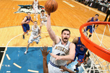 New York Knicks v Minneapolis Timberwolves, Minneapolis, MN, Feb 11: Kevin Love Photographic Print by David Sherman