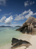 Anse Source D'Agent, Popular White Sand Beach, Island of La Digue, Seychelles Fotografisk tryk af Cindy Miller Hopkins