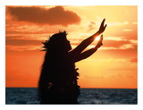 To Ask a Blessing: Hawaiian Hula Dancer at Sunset Giclee-trykk av Randy Jay Braun To Ask a Blessing: Hawaiian Hula Dancer at Sunset Giclee-trykk av Randy Jay Braun