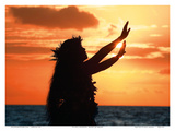 To Ask a Blessing: Hawaiian Hula Dancer at Sunset Kunstdrucke von Randy Jay Braun