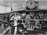 View of the Cockpit of a Junkers G-23 Aircraft, 1926 Photographie par Scherl 