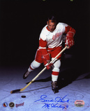 Gordie Howe Detroit Red Wings with ''Mr. Hockey'' Inscription Photo