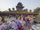 Street Market and Temple at Durbar Square, Kathmandu, Nepal, Asia Reprodukcja zdjęcia autor Christian Kober