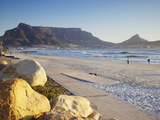 View of Table Mountain From Milnerton Beach, Cape Town, Western Cape, South Africa, Africa Fotografie-Druck von Ian Trower