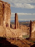 Courthouse Towers and Park Avenue, Arches National Park, Utah, USA Lámina fotográfica por James Hager Courthouse Towers and Park Avenue, Arches National Park, Utah, USA Lámina fotográfica por James Hager