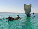 Traditional Sailing Boat and Rowing Boat in the Turquoise Water of the Indian Ocean, Madagascar Photographie