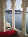 View of Lake Palace Hotel From Jagat Niiwas Palace Hotel, Udaipur, Rajasthan, India, Asia Fotografie-Druck von Ian Trower