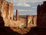 Courthouse Towers and Park Avenue, Arches National Park, Utah, USA Lámina fotográfica Courthouse Towers and Park Avenue, Arches National Park, Utah, USA Lámina fotográfica