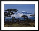 Kenya, Mount Kilimanjaro Photographie encadrée par Michele Burgess