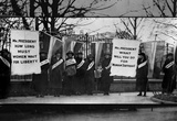 Women Suffragists (Picketing in Front of White House) Art Poster Print Masterprint