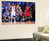 Oklahoma City, OK - June 12: LeBron James and Kevin Durant Reproduction murale géante par Andrew Bernstein