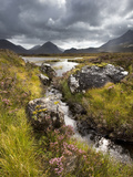 View over Loch Caol to Sgurr Nan Gillean and Marsco, Glen Sligachan, Isle of Skye, Highlands, Scotl Photographie par Lee Frost