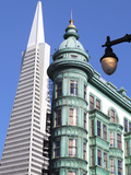 Trans America Building and Victorian Architecture, San Francisco, California, United States of Amer Photographie par Gavin Hellier