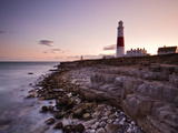 Portland Bill Lighthouse at Sunset, Dorset, England, United Kingdom, Europe Fotografie-Druck von Julian Elliott