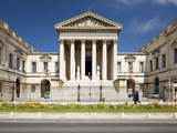 The Neoclassical Palais De Justice, Rue Foch, Montpellier, Languedoc-Roussillon, France, Europe Lámina fotográfica por David Clapp