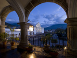 Parque Central, Antigua, Guatemala, Central America Fotografisk tryk af Ben Pipe
