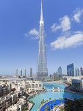 The Burj Khalifa, Completed in 2010, the Tallest Man Made Structure in the World, Dubai, Uae Photographie par Gavin Hellier