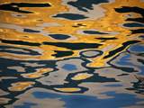 Sicily, Italy, Western Europe, Reflections in the Mediterraean Sea in the Port of Trapani Fotografie-Druck von Ken Scicluna