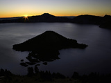 Sunrise over Wizard Island, Crater Lake National Park, Oregon, USA Photographic Print by David Cobb