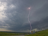 Cloud-To-Ground Lightning Near Strong City, Kansas, USA Fotografie-Druck von Charles Doswell