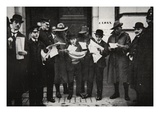 War Loans: Early Applicants with Prospectuses, Illustration from 'The Illustrated War News' Giclee Print by  French Photographer