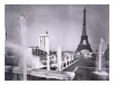 The Ornamental Lakes in Front of the Eiffel Tower, During the Paris International Exposition, 1937 Giclee Print by  French Photographer