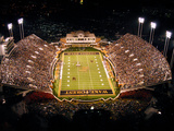 Wake Forest University - BB&T Field at Night Fotografisk tryk af John Grogan Wake Forest University - BB&T Field at Night Fotografisk tryk af John Grogan