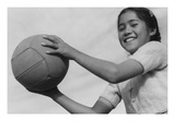 Girl and Volley Ball Poster por Ansel Adams Girl and Volley Ball Poster por Ansel Adams