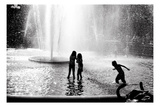 Fountain Play Photographie par Evan Morris Cohen