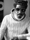 Stevie Wonder - 1976 Fotografie-Druck von Ozier Muhammad