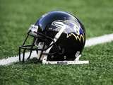 Baltimore Ravens - Aug 19, 2011: Baltimore Ravens Helmet Photographie par Nick Wass