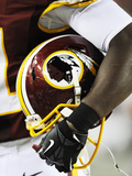 Washington Redskins - Aug 29, 2012: Washington Redskins Helmet Photographie par Nick Wass