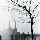 Battersea Power Station Giclee Print by Henry Grant