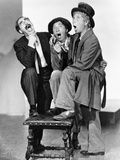 A Night at the Opera, Groucho Marx, Chico Marx, Harpo Marx, 1935 Posters