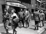The Naked City, Toots Shor, Joe Dimaggio, On Location In New York, 1948 Posters