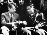 Cesar Chavez Ends His Hunger Strike with Sen Robert Kennedy Fotografie-Druck