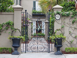 House Entrance, Historic District, Charleston, South Carolina, USA Fotografie-Druck von Rob Tilley
