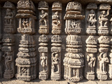 Ornate Erotic Carvings on Konarak Sun Temple, UNESCO World Heritage Site, Konarak, Orissa, India Photographie par Annie Owen