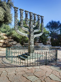 The Menorah Sculpture by Benno Elkan at Entrance to Knesset, Israeli Parliament, Jerusalem, Israel Photographie par Gavin Hellier