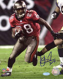 Warrick Dunn Bucs Run vs Rams Foto