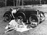 Outing with a car, 1930 Photographic Print by Scherl 
