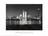 Línea del horizonte de Nueva York de noche Láminas por Ralph Uicker