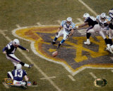 Adam Vinatieri - Super Bowl XXXVIII - Game Winning Field Goal (Horizontal)©Photofile Fotografía