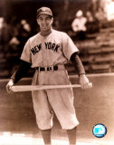 Phil Rizzuto - Pose batte en mains - Photo sépia ©Photofile Photographie