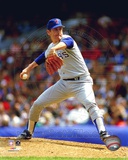 Nolan Ryan - Rangers - Pitching blue uniform Photo