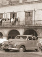 Car Near Building with Clothes Reproduction d'art par Nelson Figueredo