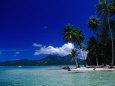 Beach and Waters of Lagoon, French Polynesia Fotografie-Druck von Jean-Bernard Carillet