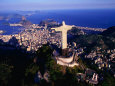 The Statue of Christ the Redeemer Stands at Top of Cordova Mountain Peak, Rio De Janeiro, Brazil Lámina fotográfica por John Maier Jr.